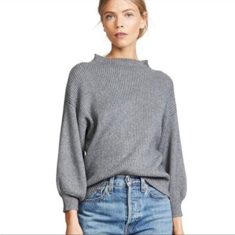 Line and Dot gray sweater xs
